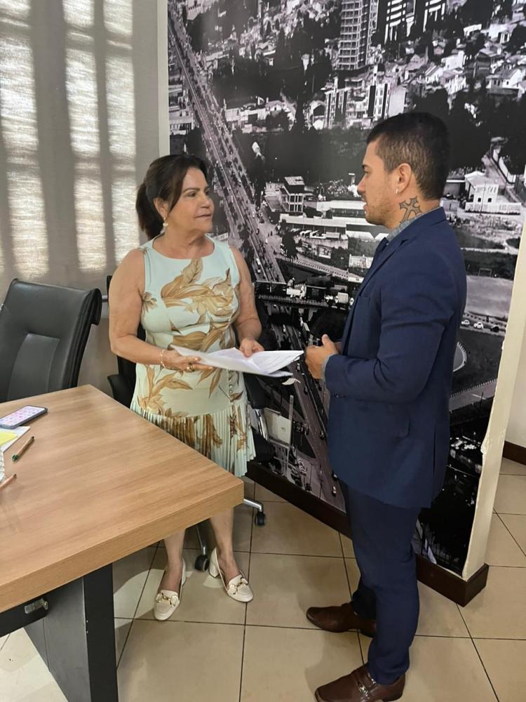 Presidente da Câmara de Feira de Santana Eremita Mota denuncia vereadores à Corregedoria 