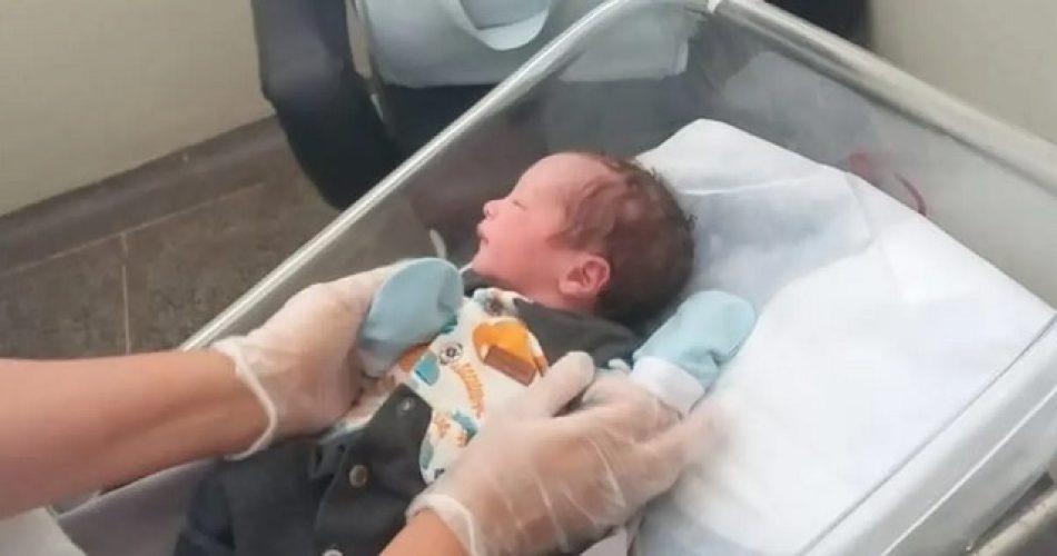 Bebê de dois meses morre após lavagem nasal em UPA de Salvador