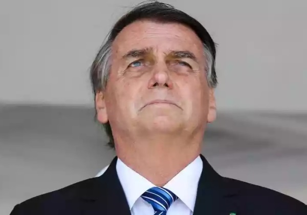 TSE rejeita três ações contra Bolsonaro por abuso nas eleições