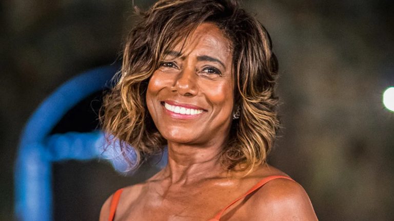 Prêmio Glória Maria de Jornalismo é aprovado na Câmara