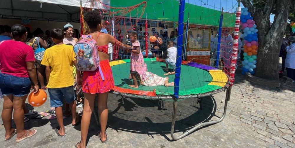 Mutirão pediátrico leva saúde e diversão para cerca de 200 crianças