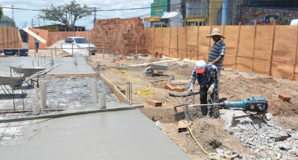 Definida data para comerciantes retirados das imediações do Feiraguay receberem novos boxes