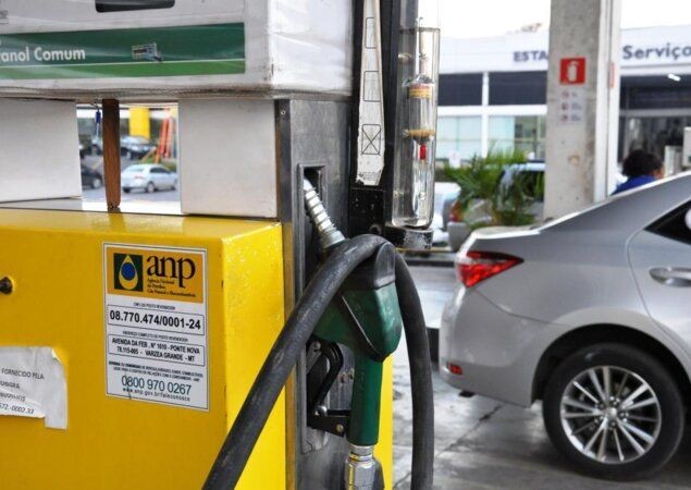 Índice de preços dos combustíveis em Feira de Santana cai 2,3% em outubro