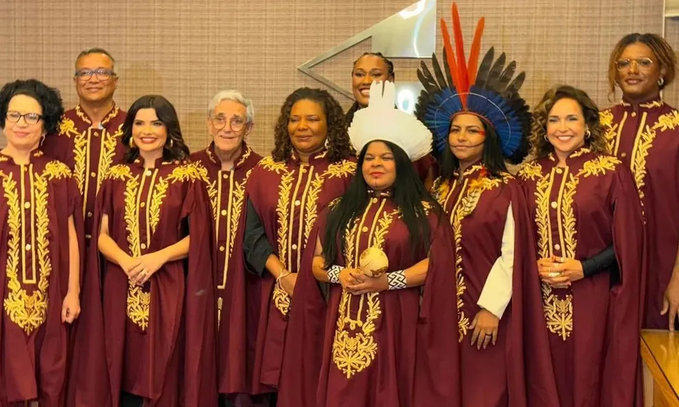 Margareth Menezes e Daniela Mercury tomam posse na Academia Brasileira de Cultura