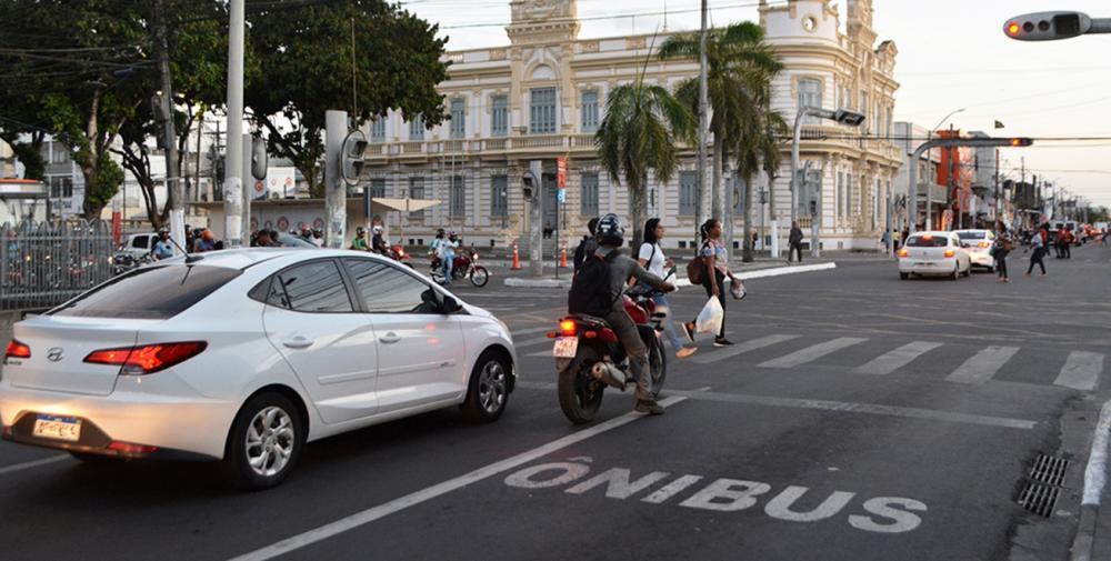 Revitalização das faixas exclusivas de ônibus reduz tempo de deslocamento do usuário