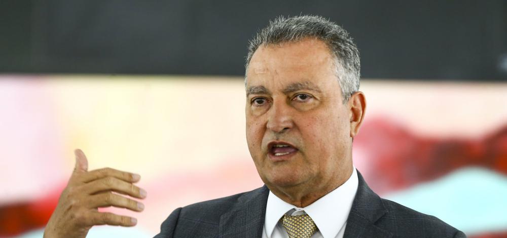 Rui Costa e ministro de Minas e Energia articulam troca de comando na Petrobras, diz jornal 