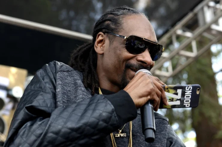 Snoop Dogg anuncia que decidiu parar de fumar: “Respeite minha privacidade”