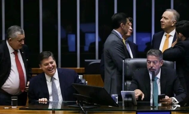 Em votação histórica, Câmara dos Deputados aprova a reforma tributária