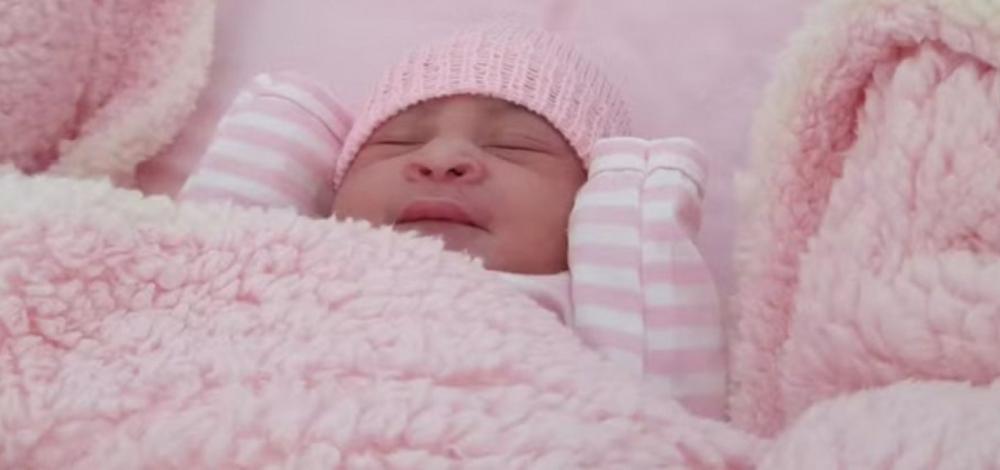 Primeira bebê nascida em 2024 é baiana