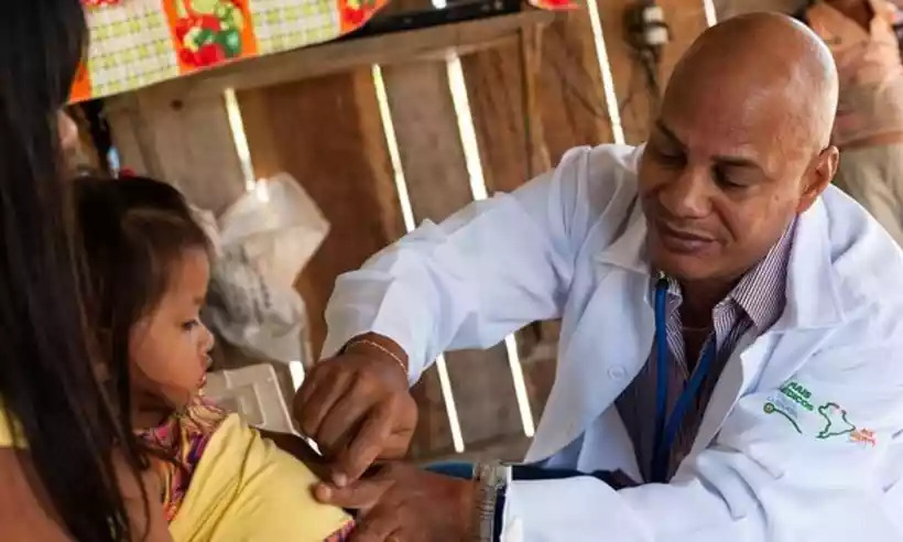 Número de profissionais que atuam no Mais Médicos aumenta 105% em 2023