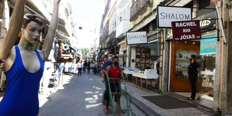 Pequenos negócios lideram geração de novos empregos em julho