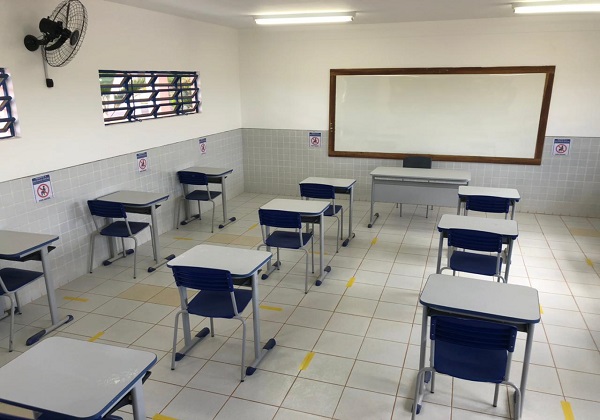 34 professores foram empossados na educação municipal