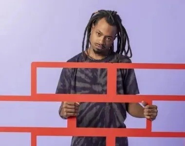 Luigi não resiste ao seu 2º paredão e pega a pista no BBB