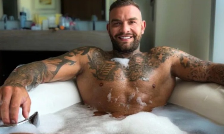 Astro pornô fala sobre desvantagens de ter pênis gigante: 'É frustrante'