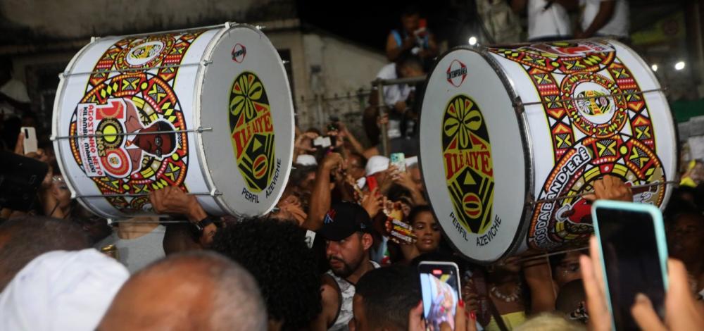 A cor dessa cidade: 50 anos de blocos afros e luta por patrocínios