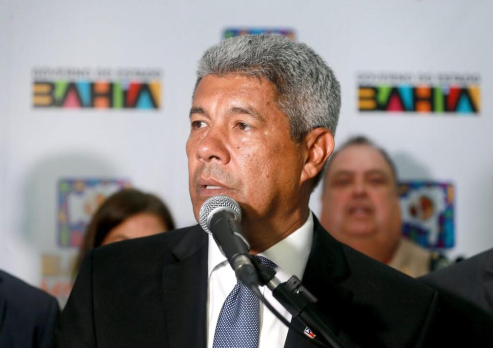 Em Feira de Santana, Jerônimo participa de aula inaugural da rede estadual e entregará novo Colégio em Tempo Integral