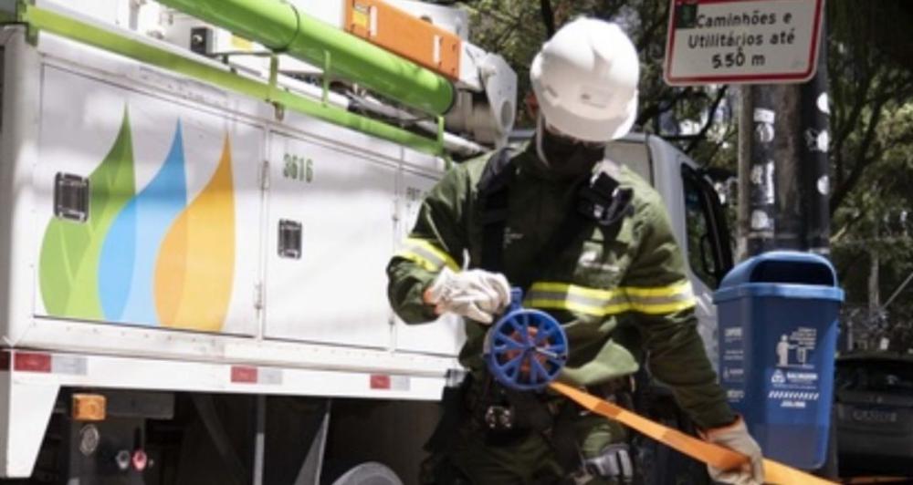 Coelba removeu mais de 110 mil 'gatos' na Bahia em 2023; número é o maior da história