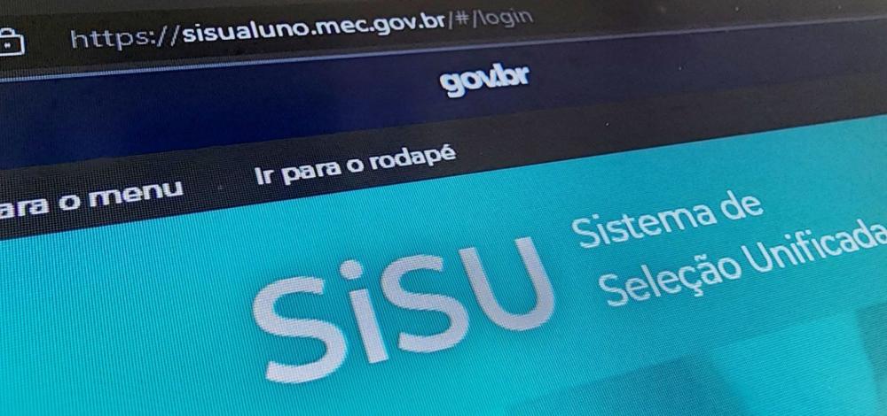 Universidades federais anulam lista de espera do Sisu por novo erro do MEC