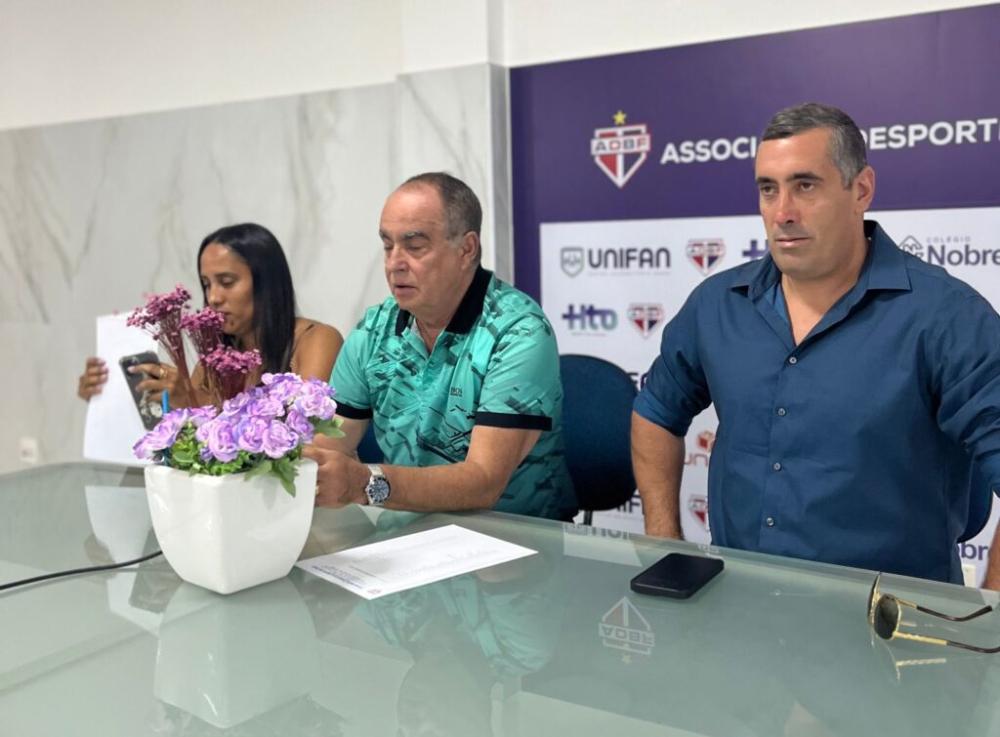 Após rebaixamento, diretoria do Bahia de Feira confirma adeus ao futebol
