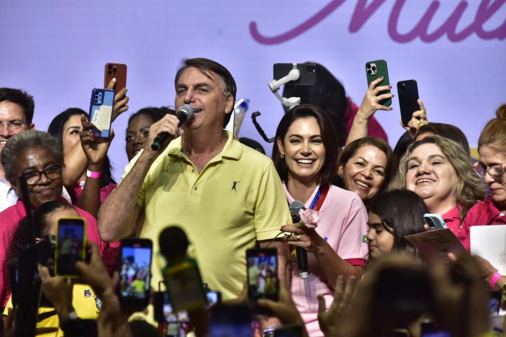 Em Salvador, Jair Bolsonaro defende comparação entre a gestão dele com a atual e as anteriores