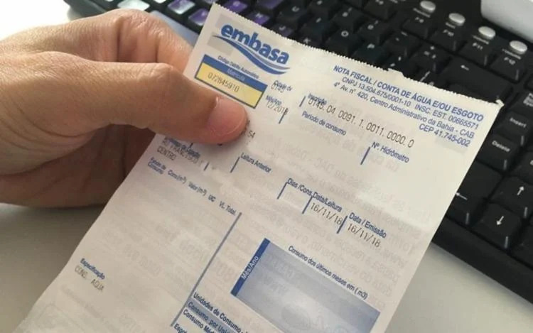 Embasa explica como alterar o titular da conta de água