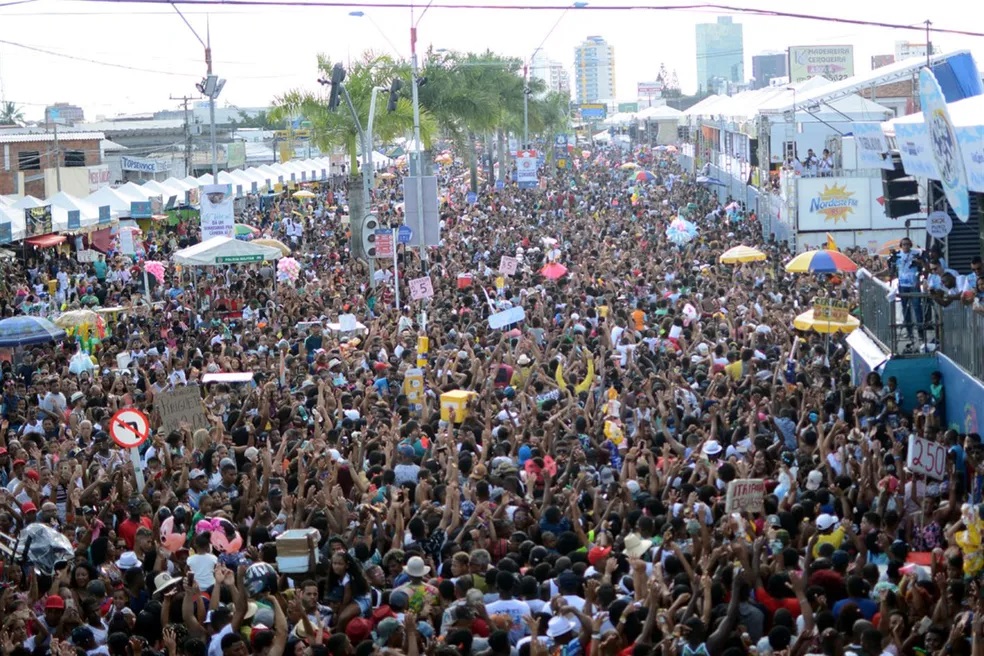 Após incerteza, Colbert confirma realização da Micareta de Feira em abril