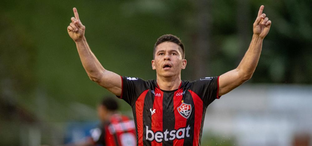 Vitória goleia o Barcelona de Ilhéus e encara o Bahia na final do Campeonato Baiano