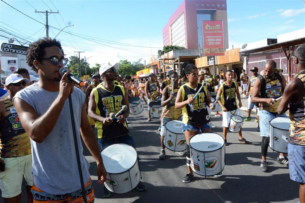 Prefeitura proíbe comercialização de espetinhos, bebidas em garrafas de vidro e outros produtos durante o Esquenta Micareta