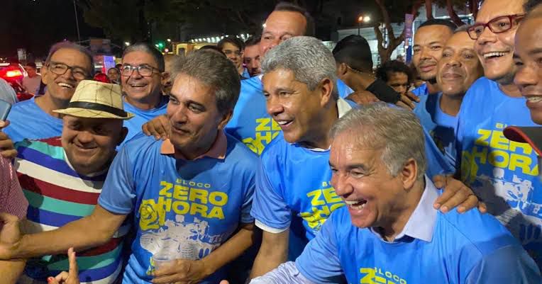 Com o tema “Só vai atrás da fake news quem já morreu”, Zero Hora desfila na quarta-feira, 17, antes da abertura oficial da micareta