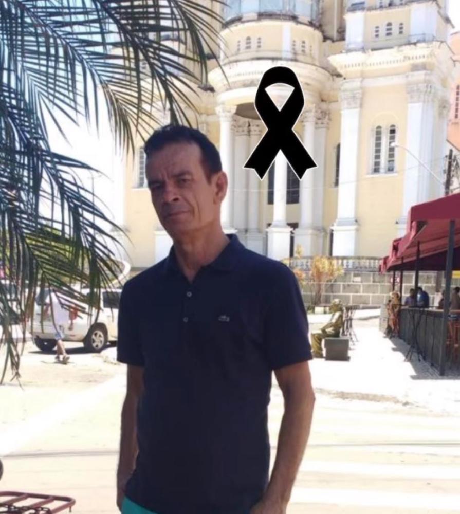 Irmão da presidente da Câmara Municipal é assassinado na residência em que morava, em Feira VII