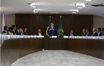 Governo Lula deve antecipar reoneração do diesel para bancar desconto em carros e caminhões