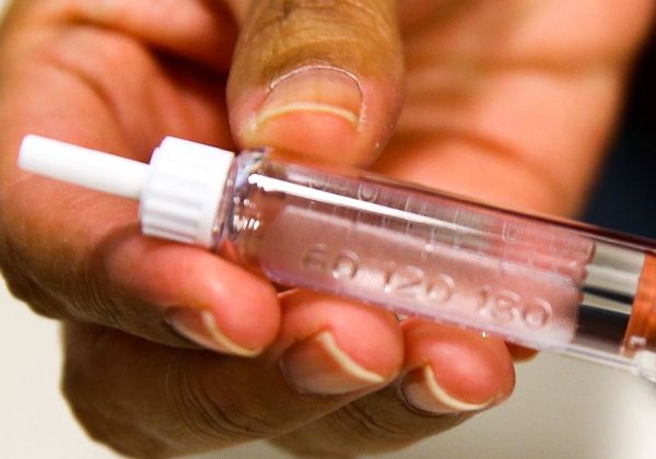Governo antecipa entrega de 400 mil doses de insulina de ação rápida