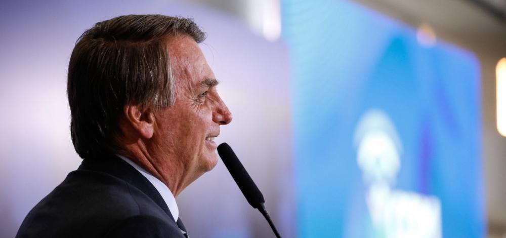 Aos aliados, Bolsonaro diz descartar candidatura à Presidência, mas cogita disputar Senado