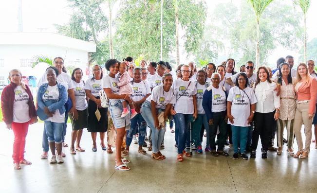 Foco na Educação: Eremita Mota prestigia inauguração de colégio estadual e entrega certificados aos alunos do projeto EducaMaisAção