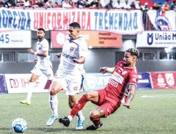 Vitória vence clássico contra o Sport na Ilha e assume ponta da Série B