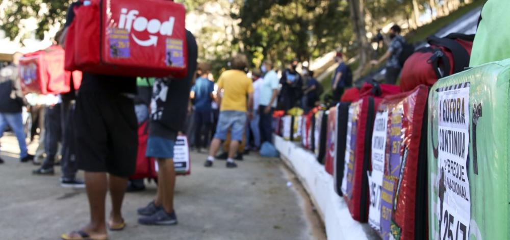 Relatório aponta que nenhum app de entrega oferece o básico para seus colaboradores