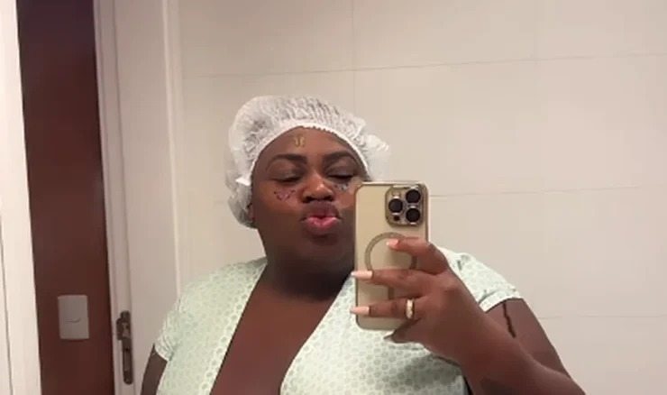Jojo Todynho passa por cirurgia bariátrica e manda recado: ‘Mamãe já volta’