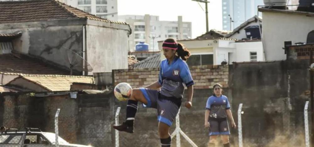 Futebol feminino no Brasil é predominantemente amador